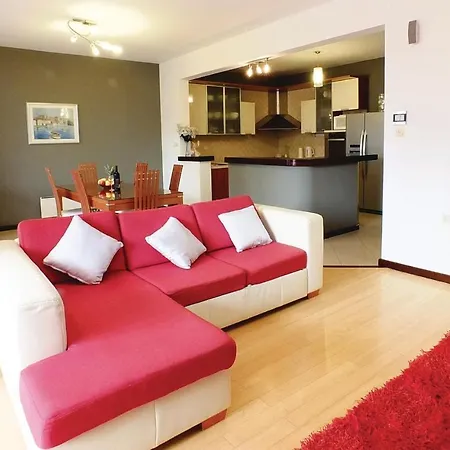 3 Bedroom Cozy In Kastel Stafilic Kaštela