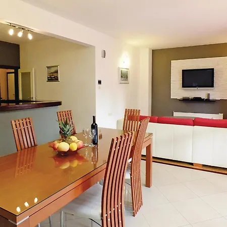 Apartament 3 Bedroom Cozy In Kastel Stafilic *