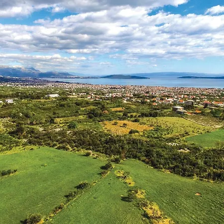 Apartament 3 Bedroom Cozy In Kastel Stafilic